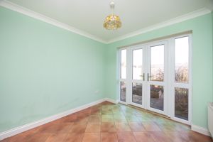 Dining Room- click for photo gallery